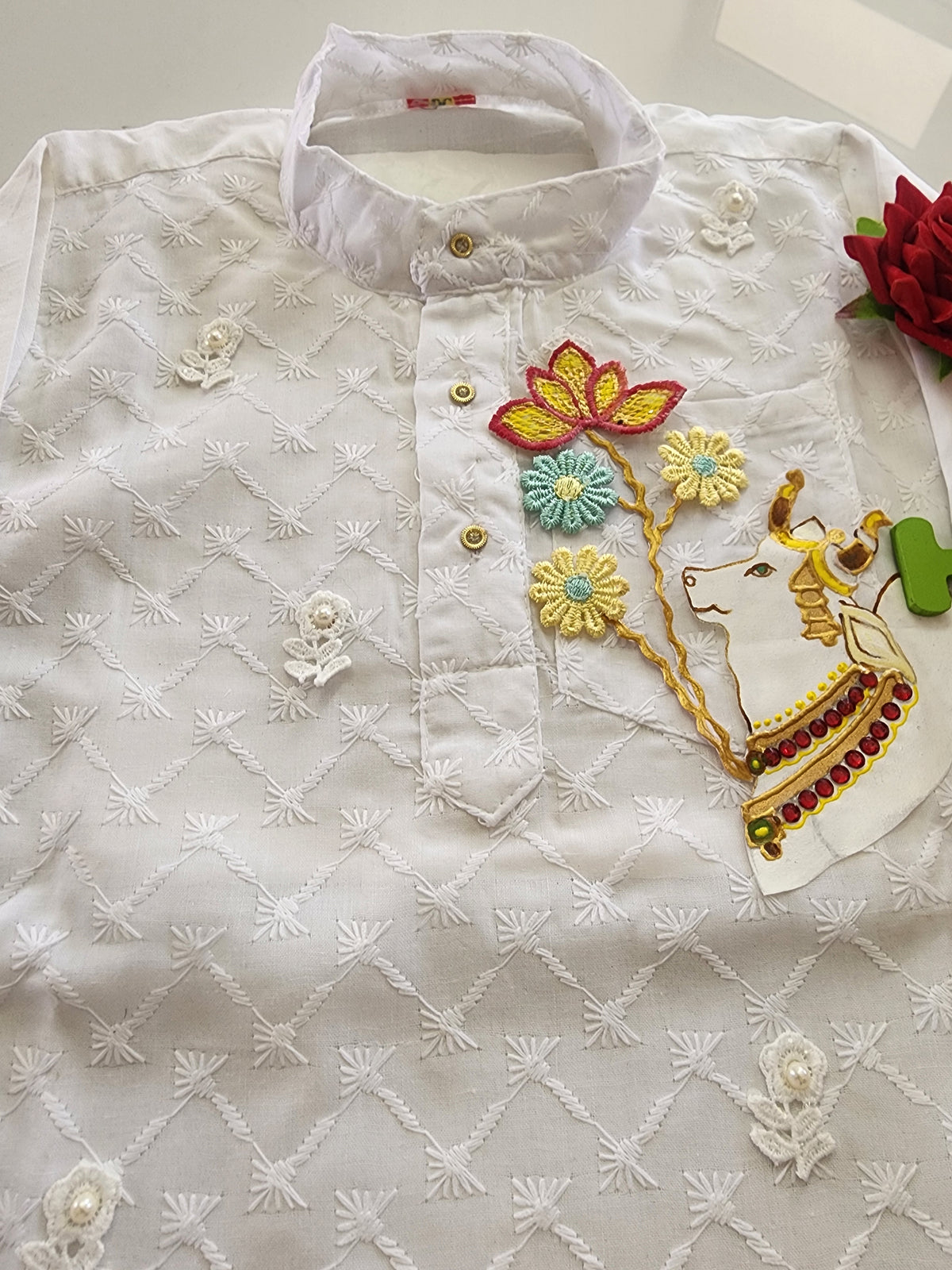 Hovea Cotton Chickenkari Appliqued Ethnic Kurta Set For Boys